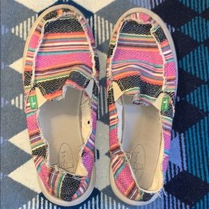 sanuk shoes